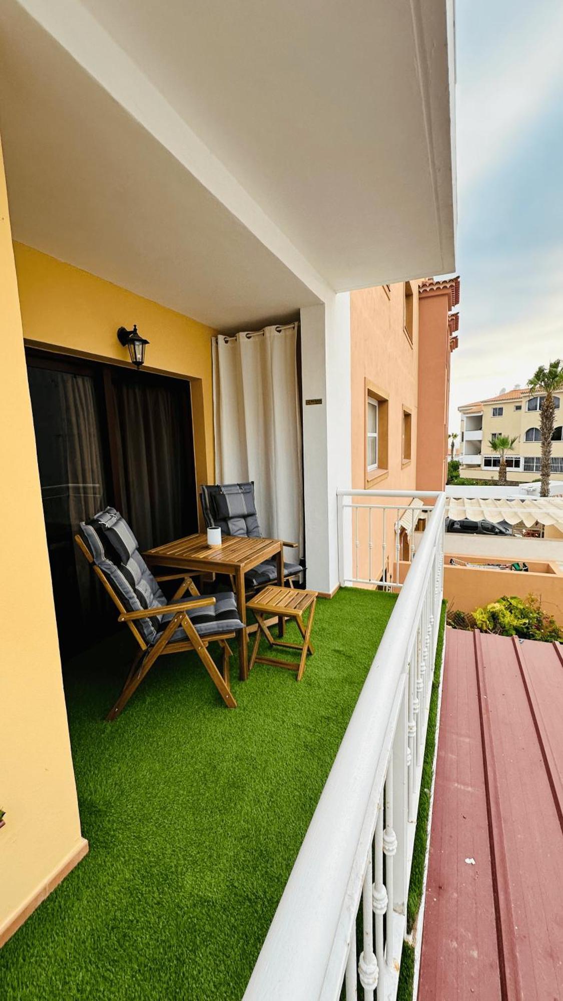 Apartamento Brisas Del Sur - Oasis Tenerife Sur Playa de San Juan  Bagian luar foto