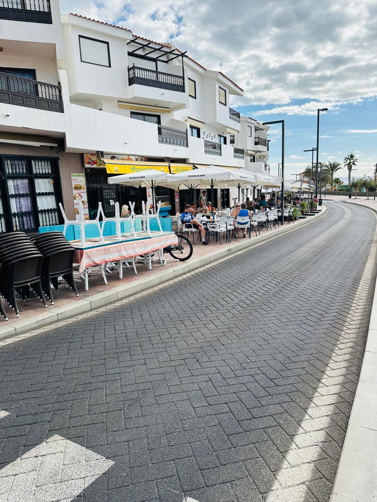 Apartamento Brisas Del Sur - Oasis Tenerife Sur Playa de San Juan  Bagian luar foto