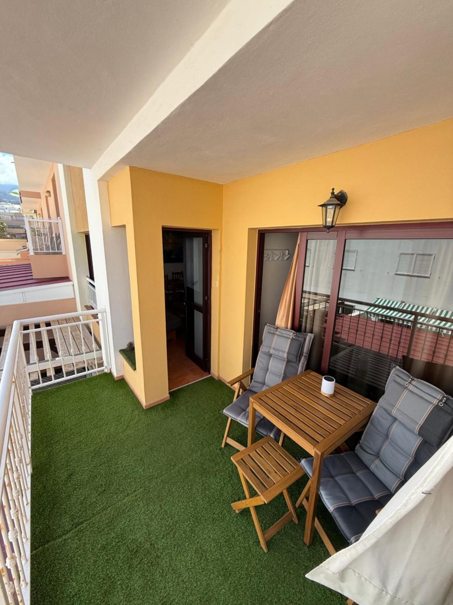 Apartamento Brisas Del Sur - Oasis Tenerife Sur Playa de San Juan  Bagian luar foto