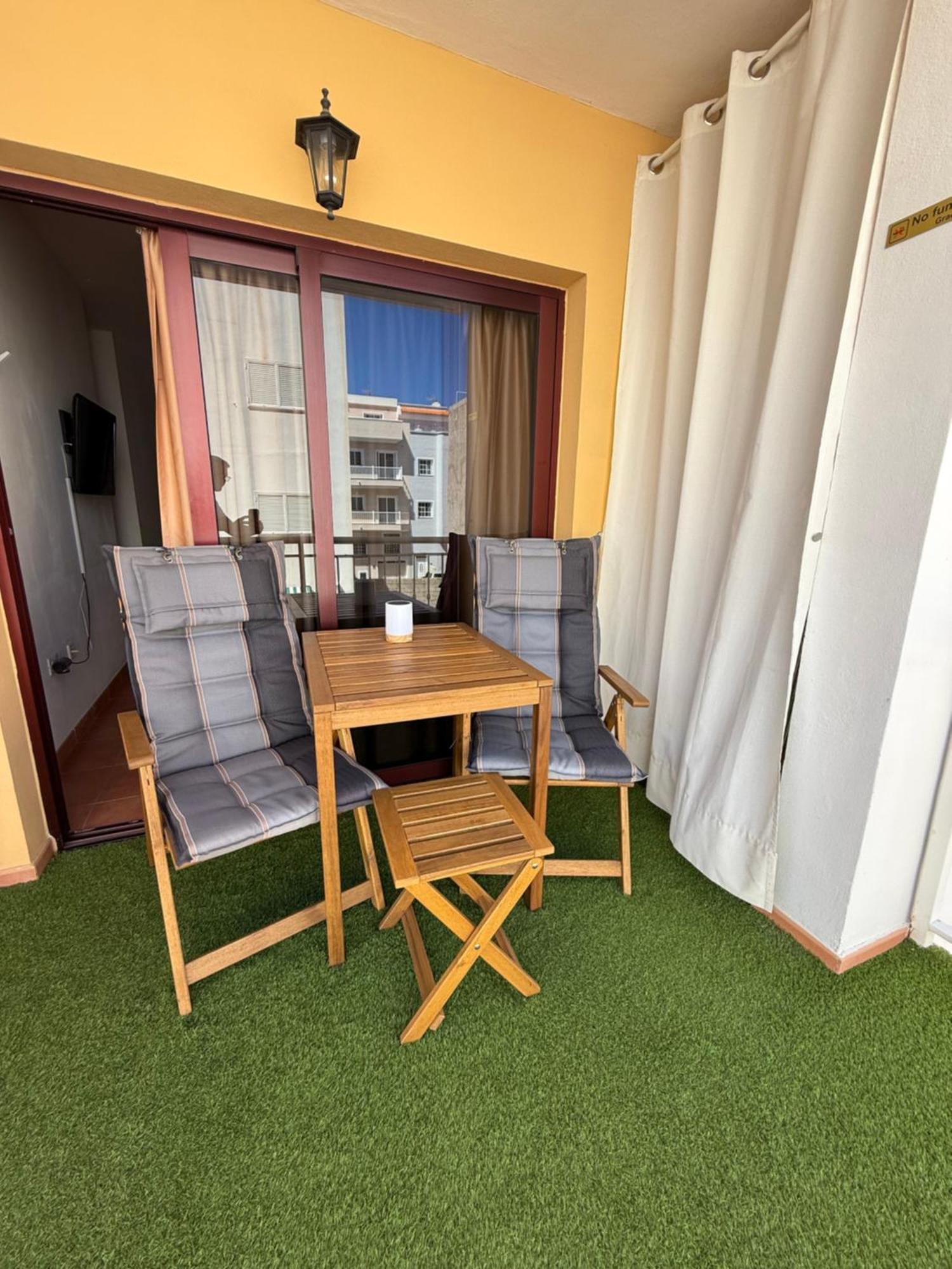 Apartamento Brisas Del Sur - Oasis Tenerife Sur Playa de San Juan  Bagian luar foto